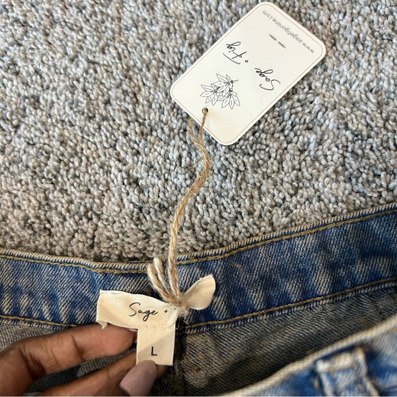 NWT! SAGE + FIG Star Wide Leg Barrel Mid Rise Women’s Jeans with Pockets Size L - Picture 6 of 12